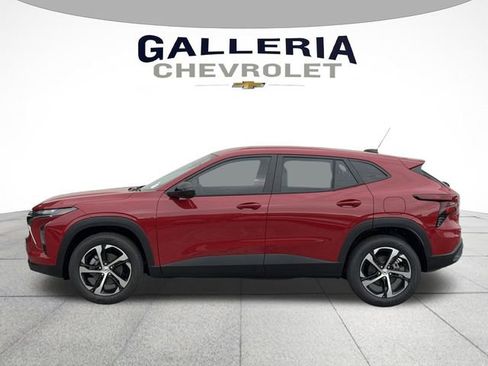 New 2026 Chevrolet Trax RS FWD image 4