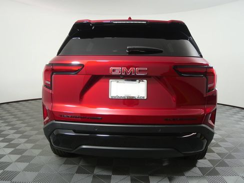 Used 2025 GMC Terrain Elevation w/ Black Edition AWD/4WD image 4