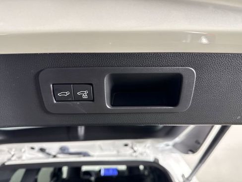 Certified 2025 Lexus LX 700h Overtrail image 38