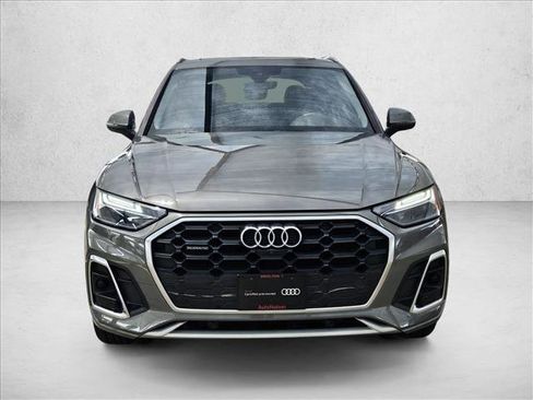 Certified 2023 Audi Q5 2.0T Premium Plus AWD/4WD image 2