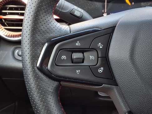 Used 2026 Chevrolet Trax RS w/ Driver Confidence Package FWD image 23