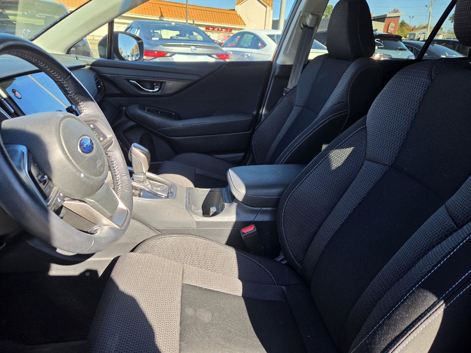 Used 2021 Subaru Outback Premium AWD/4WD image 6