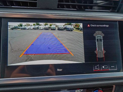 Certified 2025 Audi Q3 2.0T Premium w/ Convenience Package image 14