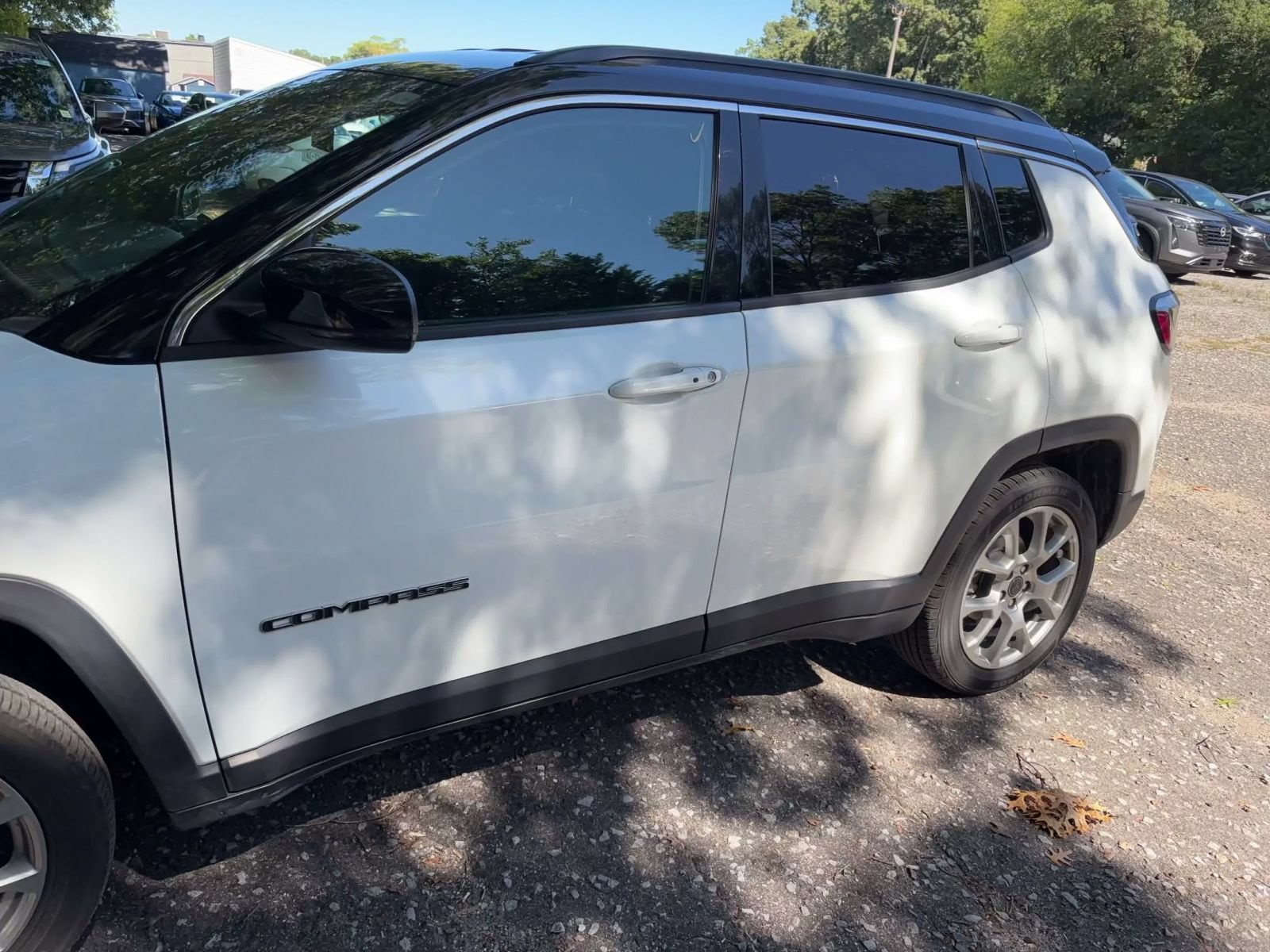 Used 2025 Jeep Compass Limited AWD/4WD image 6