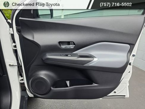 Used 2024 Nissan Kicks SR w/ SR Premium Package FWD image 43