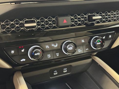 New 2025 Honda Accord Touring image 38