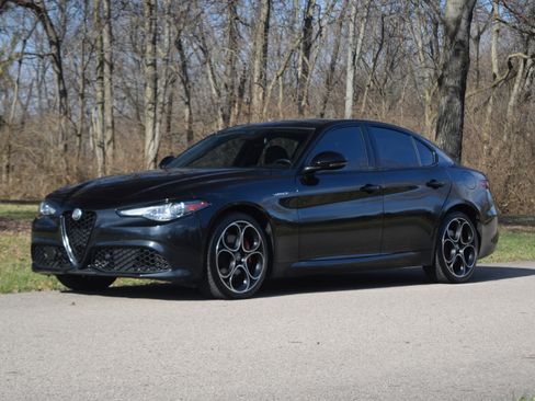 Used 2022 Alfa Romeo Giulia Veloce image 24