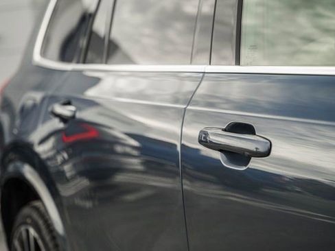 New 2026 Volvo XC90 B6 Plus image 16