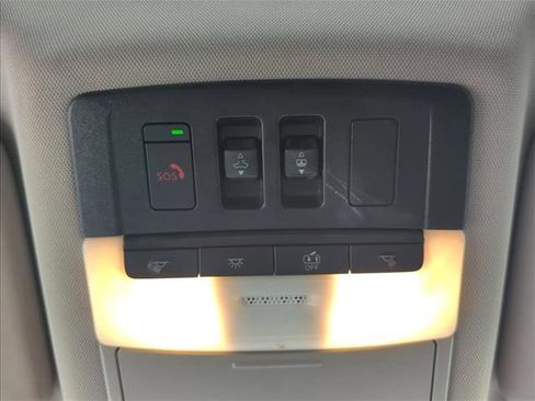 Used 2023 Nissan Rogue SL w/ SL Premium Package image 19