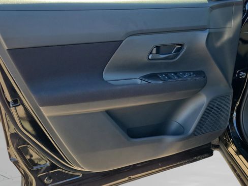 New 2026 Nissan Kicks S image 16