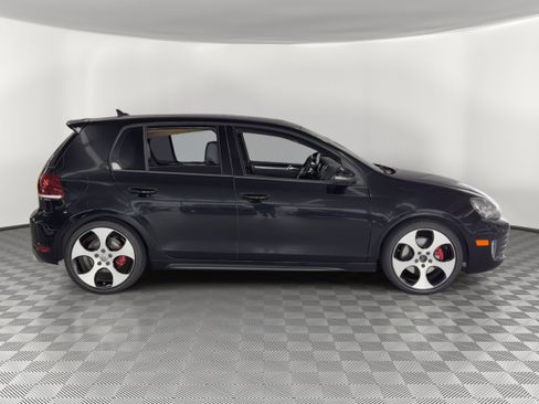 Used 2011 Volkswagen GTI 4-Door FWD image 8