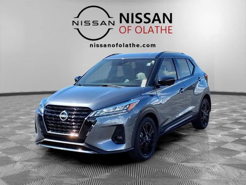 Used 2023 Nissan Kicks SR w/ SR Premium Package FWD image 1