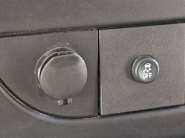 Used 2020 GMC Savana 2500 w/ Driver Convenience Package RWD image 17