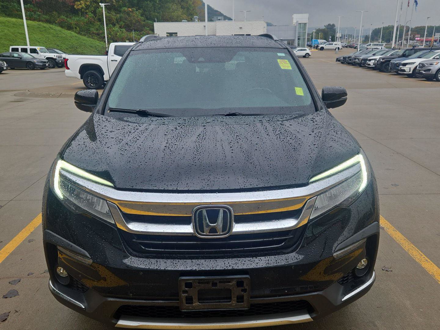 Used 2020 Honda Pilot Elite image 2