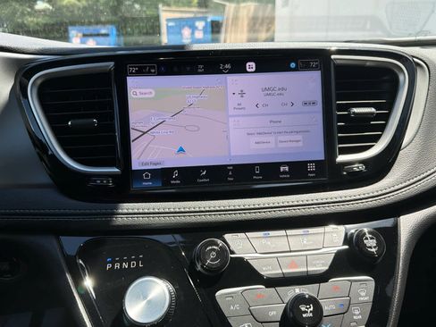 New 2027 Chrysler Pacifica Select FWD image 27