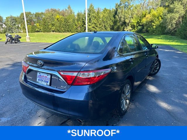 Used 2015 Toyota Camry XLE w/ Moonroof Package FWD image 4