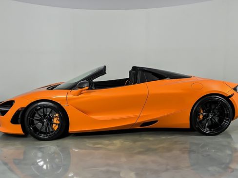 Used 2022 McLaren 720S Performance RWD image 8