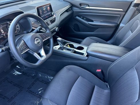 Used 2023 Nissan Altima 2.5 SV image 11
