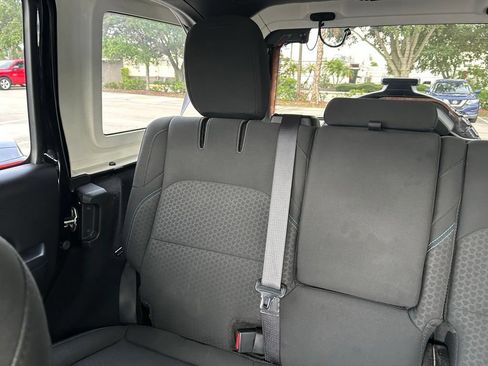 Used 2024 Jeep Wrangler Unlimited Rubicon 4xe AWD/4WD image 13