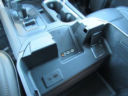 Used 2023 GMC Sierra 1500 Denali w/ Technology Package image 25