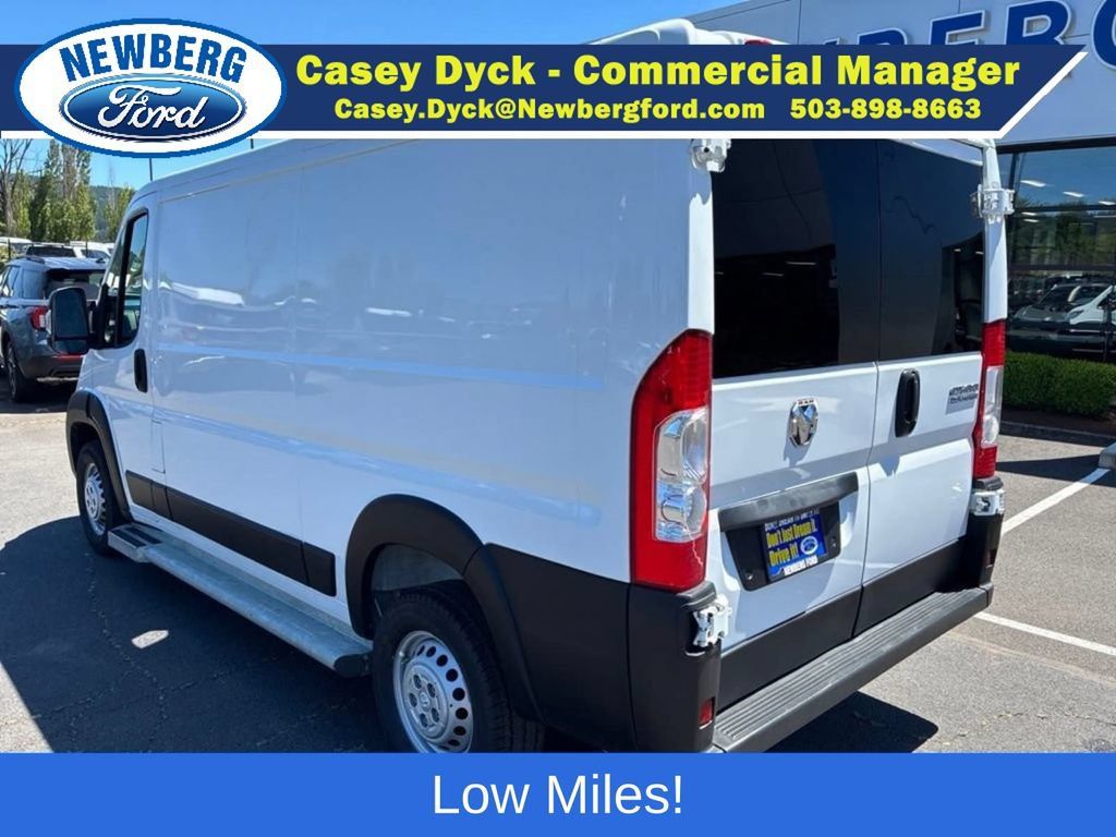 Used 2025 RAM ProMaster 2500 w/ U-Haul Equipment Group FWD image 5