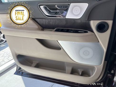 Used 2023 Lincoln Navigator L Reserve image 16