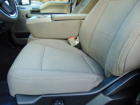 Used 2019 Ford F250 XLT image 9