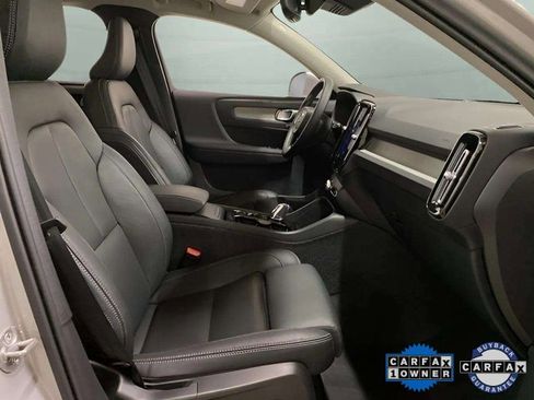 Used 2025 Volvo XC40 B5 Plus image 83