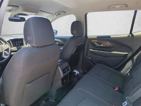 Used 2018 GMC Terrain SLE w/ Driver Convenience Package FWD image 19