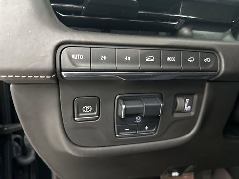 Used 2021 Cadillac Escalade Premium Luxury Platinum image 21