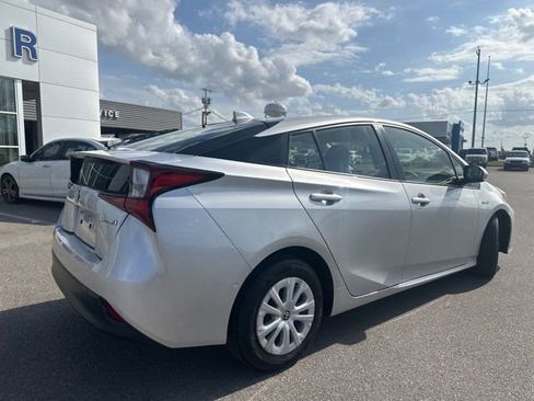 Used 2022 Toyota Prius LE image 17