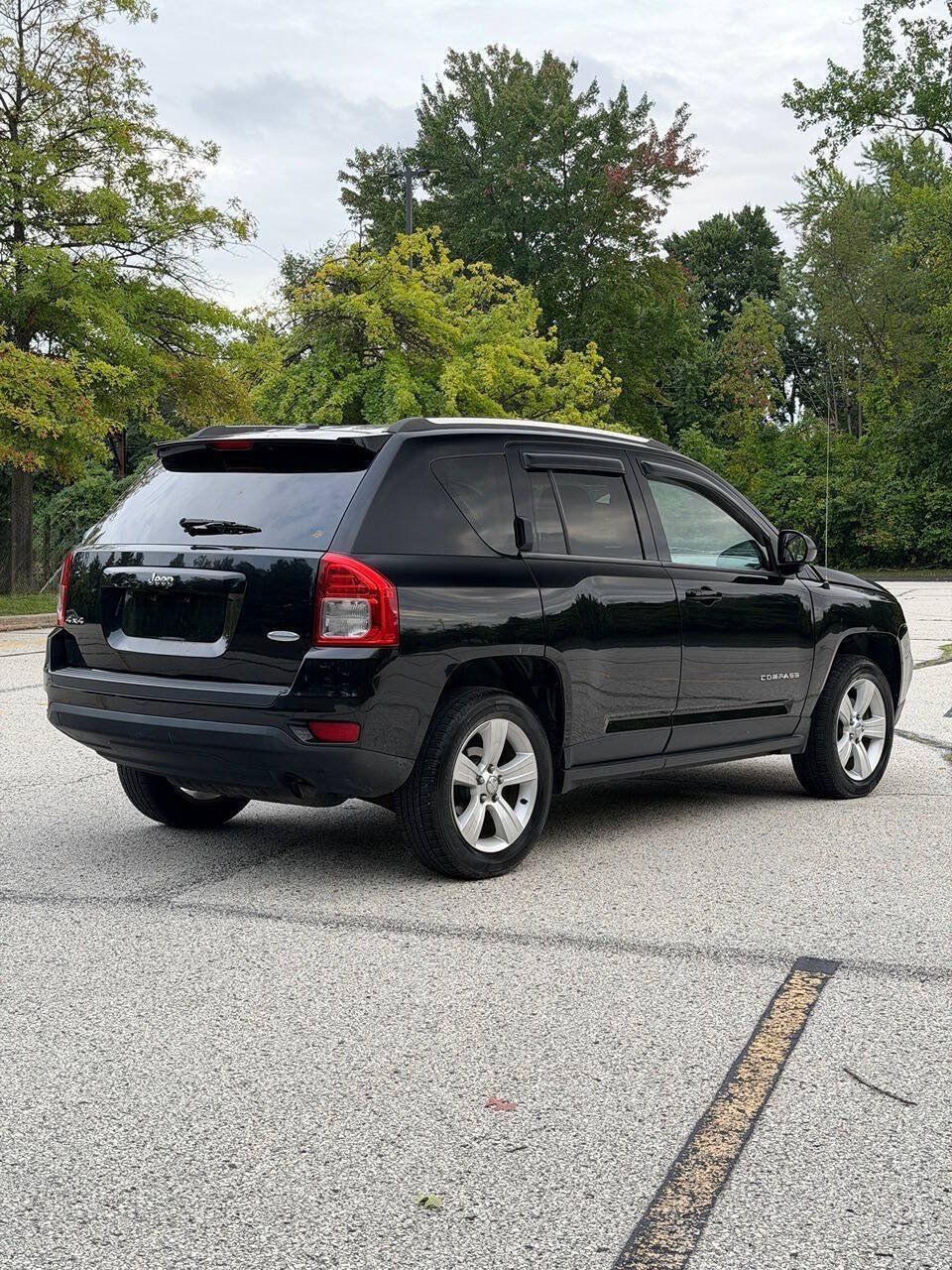 Used 2013 Jeep Compass Latitude AWD/4WD image 6