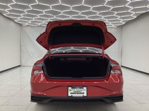 Used 2022 Hyundai Elantra SEL FWD image 41