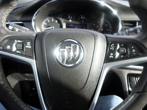 Used 2021 Buick Encore Preferred w/ Safety Package image 38