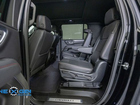 Used 2023 Chevrolet Suburban RST w/ Luxury Package AWD/4WD image 28