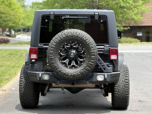 Used 2015 Jeep Wrangler Sport AWD/4WD image 5