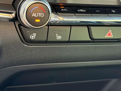 Used 2026 MAZDA MAZDA3 Hatchback w/Premium Plus Pkg image 30