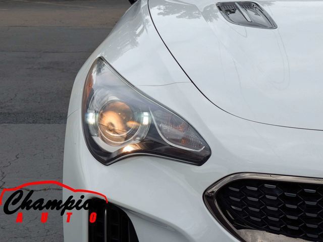 Used 2021 Kia Stinger GT-Line RWD image 11