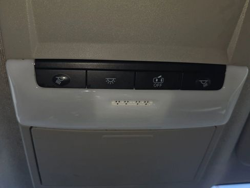 Used 2024 Nissan Sentra SV FWD image 23