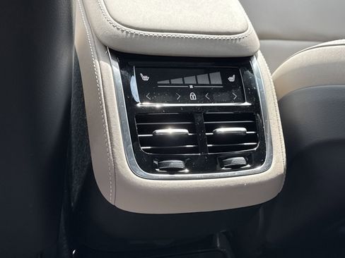 New 2026 Volvo XC90 B5 Plus image 17