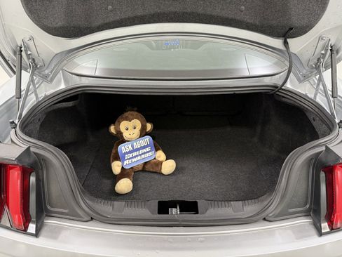 Used 2023 Ford Mustang Premium image 7