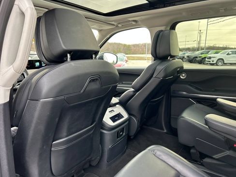 Used 2025 Lincoln Navigator Reserve AWD/4WD image 43