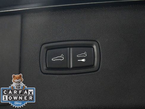 Used 2023 Porsche Cayenne Platinum Edition image 8