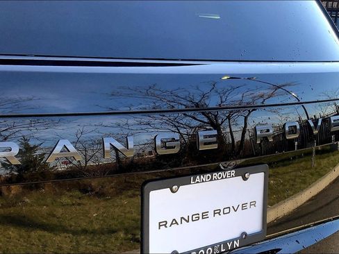New 2026 Land Rover Range Rover SE image 15