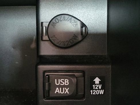 Used 2012 Toyota Camry LE image 7