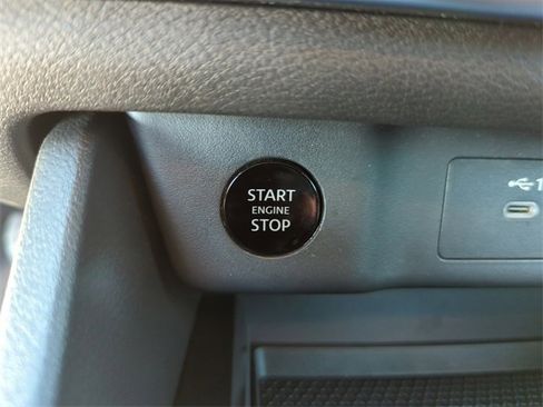 Certified 2025 Nissan Rogue S image 39