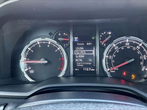 Used 2023 Toyota 4Runner Limited AWD/4WD image 18