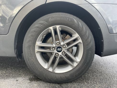 Used 2018 Hyundai Santa Fe Sport w/ 2.4L Tech Package 04 image 10