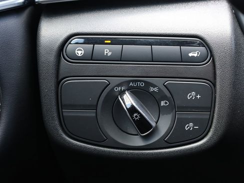 Certified 2025 INFINITI QX50 Luxe AWD/4WD image 35