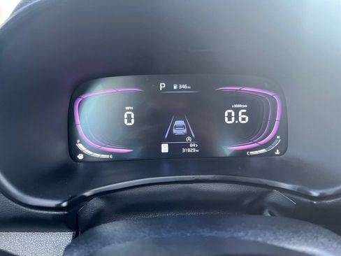 Used 2025 Kia Soul LX w/ LX Technology Package FWD image 37